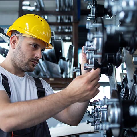 Instandhaltung und Wartung